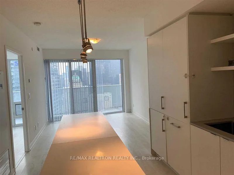 Photo 6 of Unit 3703, 88 Harbour Street, Toronto, Waterfront Communities — HOMEH