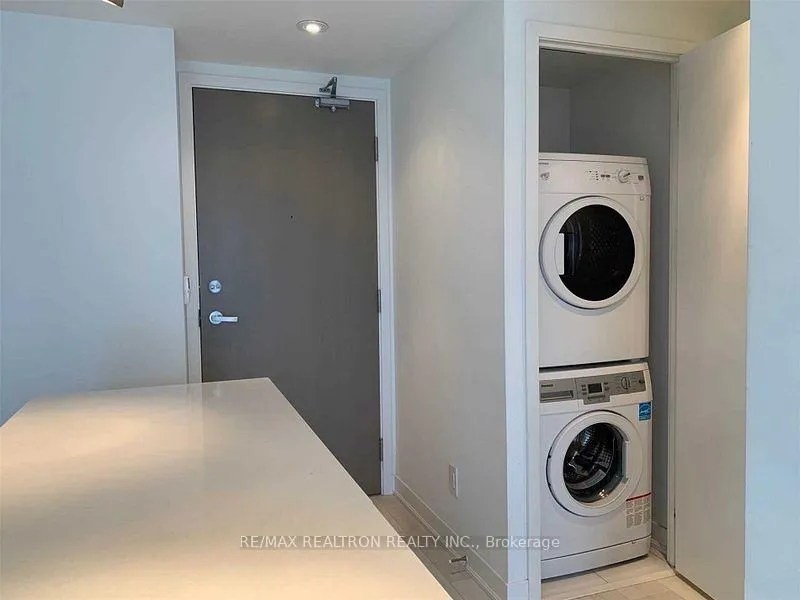 Photo 13 of Unit 3703, 88 Harbour Street, Toronto, Waterfront Communities — HOMEH