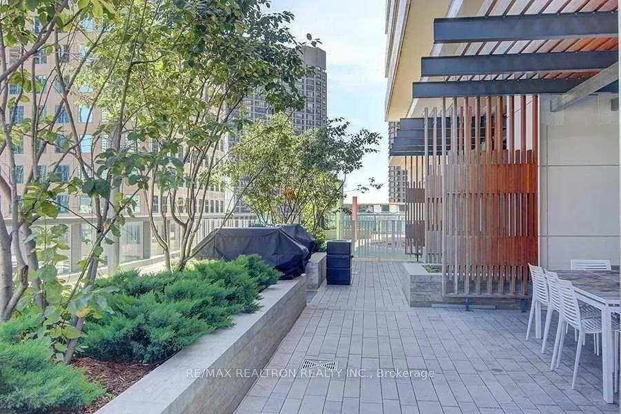 Photo 16 of Unit 3703, 88 Harbour Street, Toronto, Waterfront Communities — HOMEH