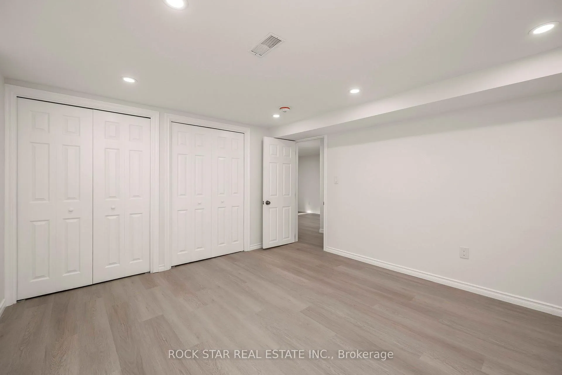 Photo 17 of Unit LOWER, 60 Champlain Avenue, Hamilton, Greenford — HOMEH
