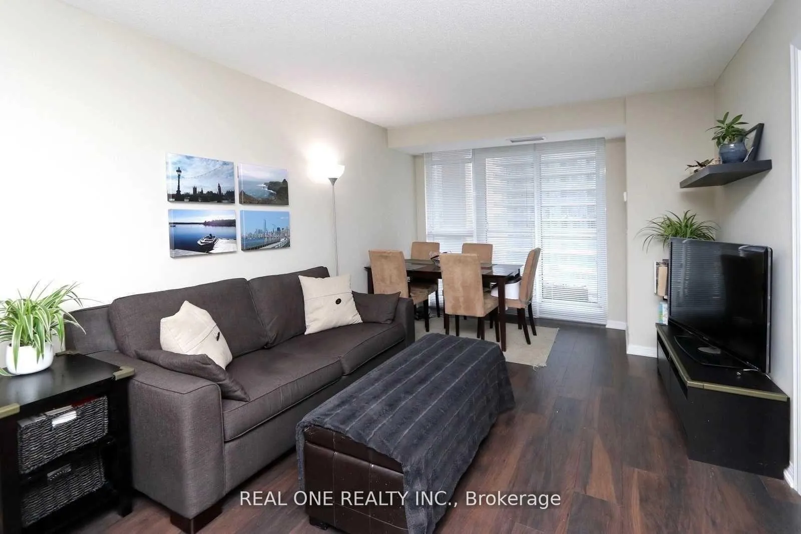 Photo 6 of Unit 1212, 35 Bastion Street, Toronto, Niagara — HOMEH