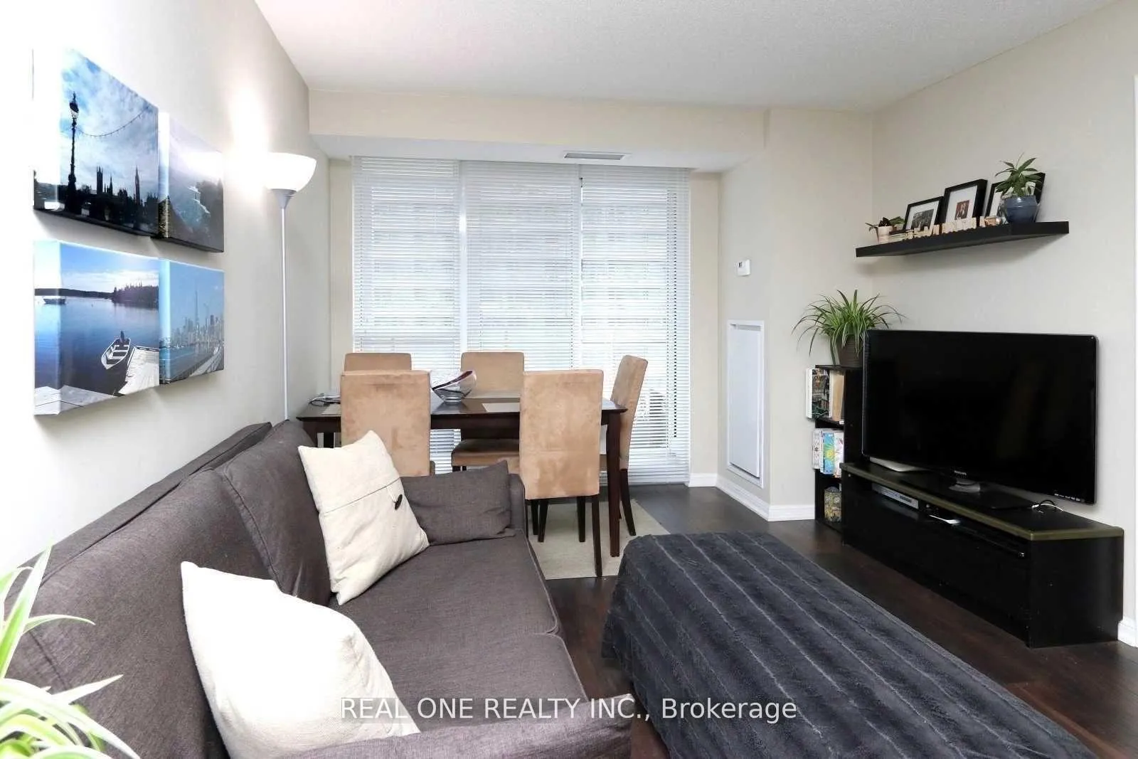 Photo 8 of Unit 1212, 35 Bastion Street, Toronto, Niagara — HOMEH
