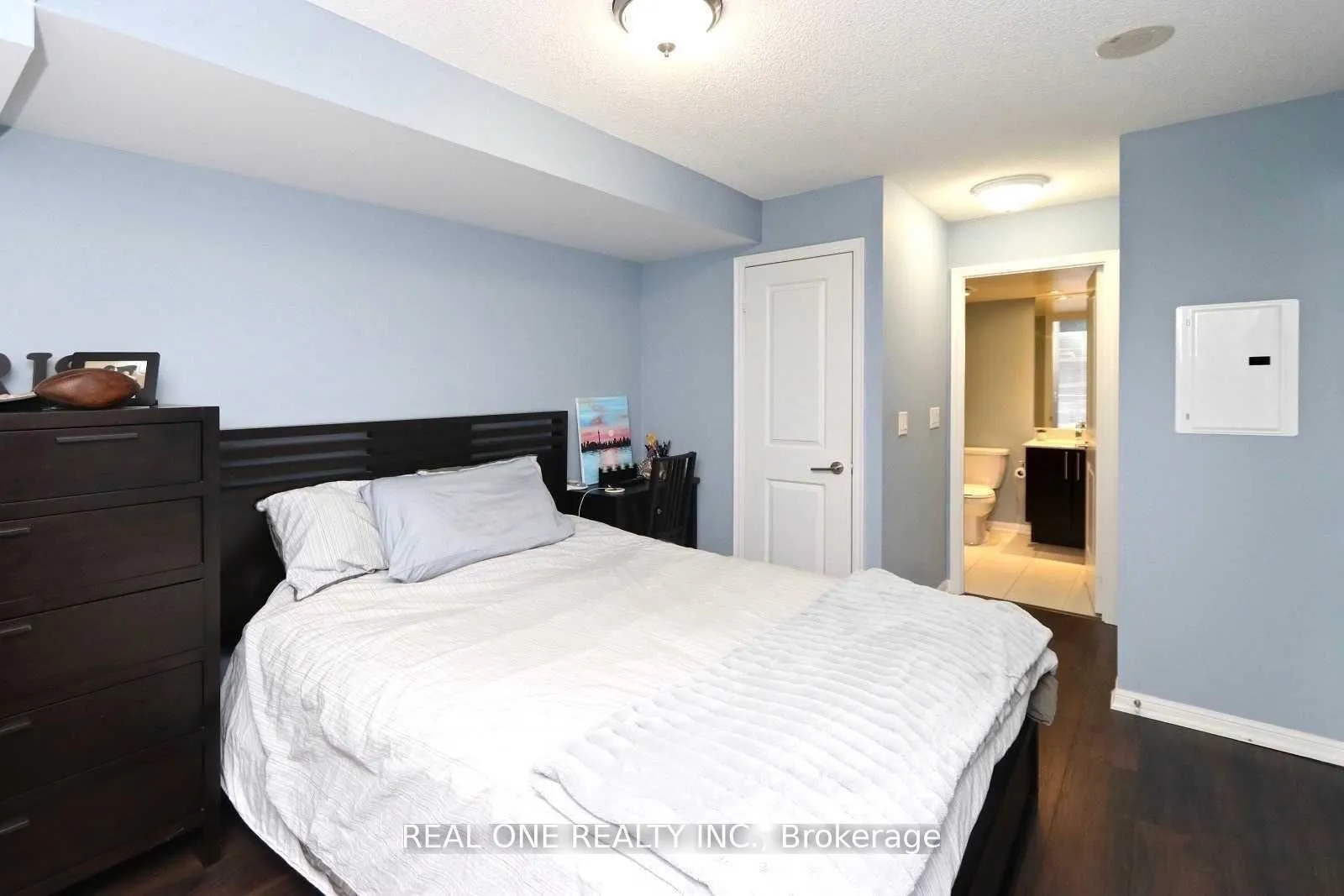 Photo 10 of Unit 1212, 35 Bastion Street, Toronto, Niagara — HOMEH