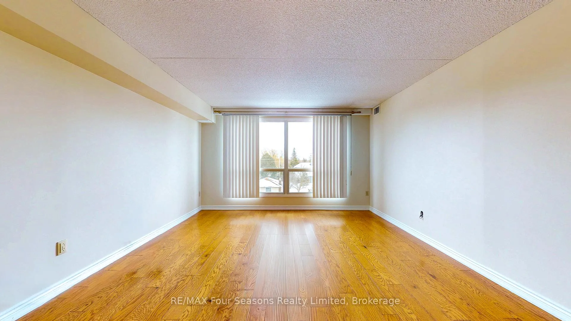 Photo 9 of Unit 409, 172 Eighth Street, Collingwood — HOMEH