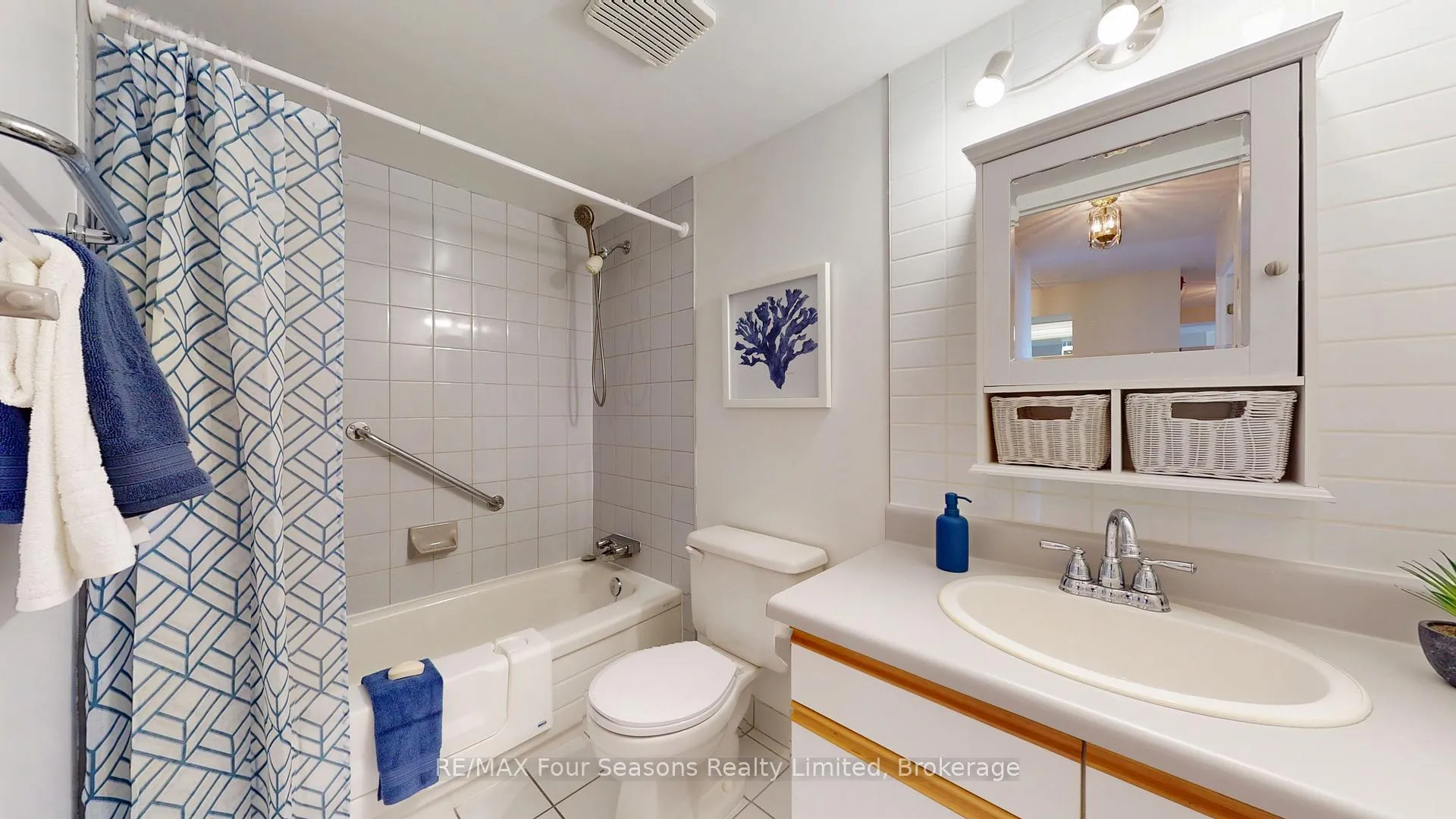 Photo 11 of Unit 409, 172 Eighth Street, Collingwood — HOMEH