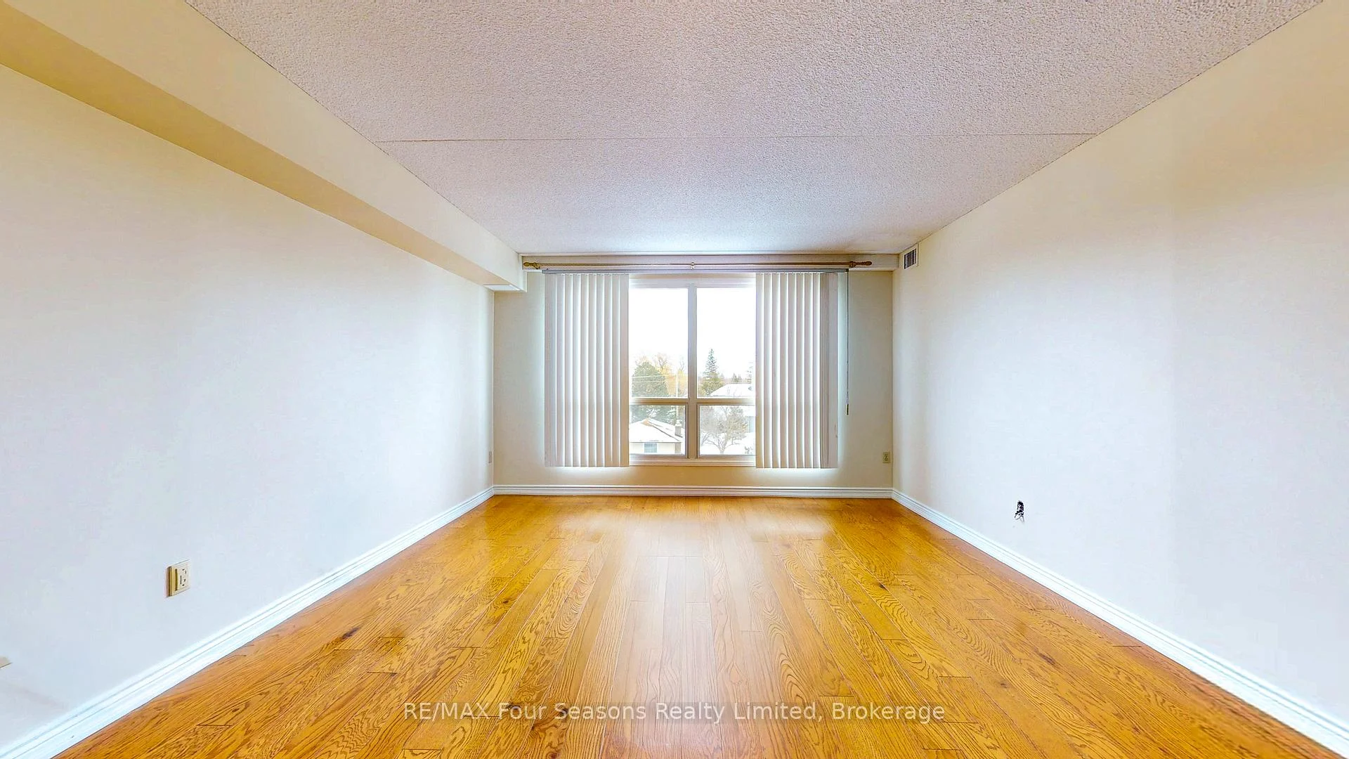 Photo 22 of Unit 409, 172 Eighth Street, Collingwood — HOMEH