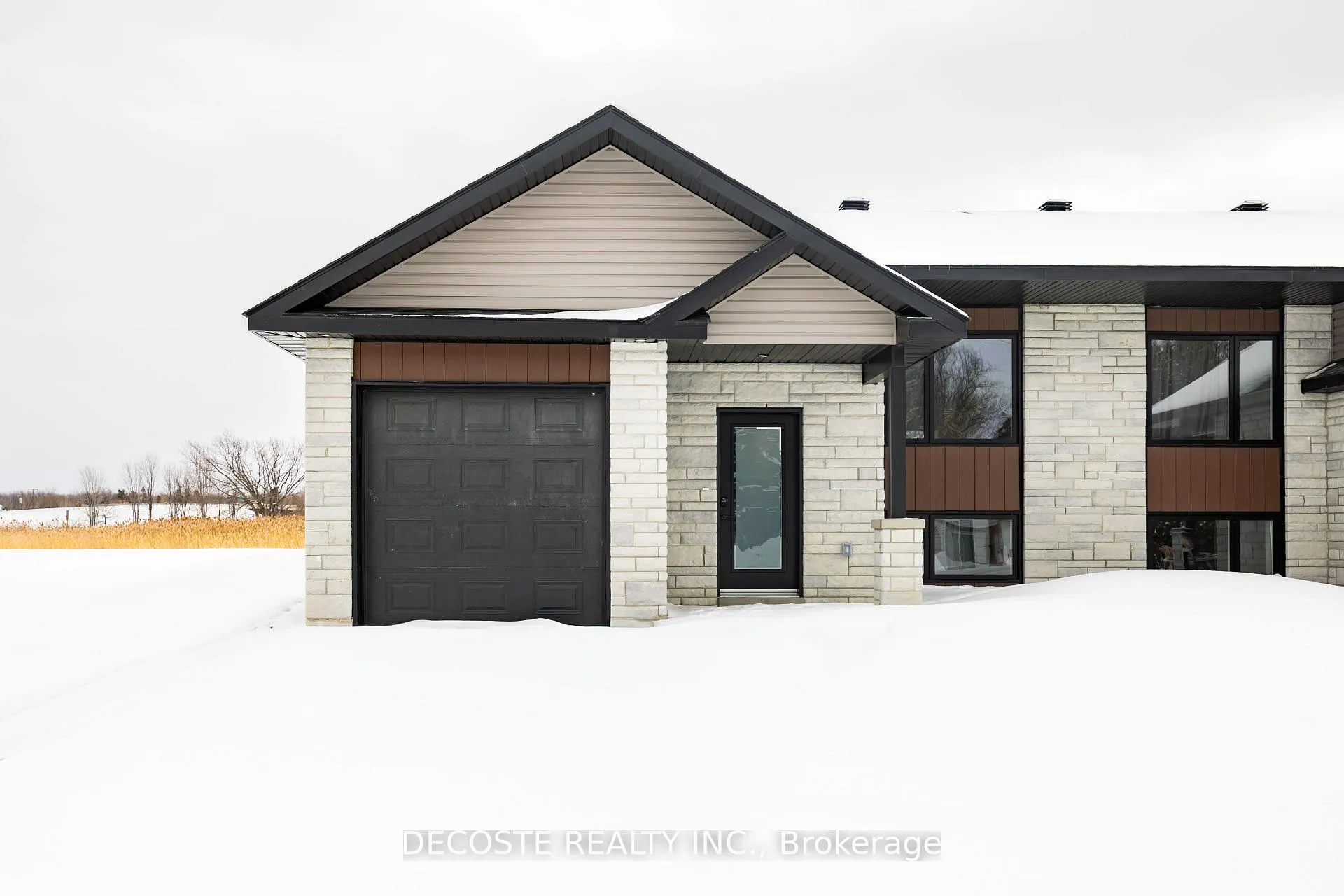 Photo 1 of 24 S Beech Street, South Glengarry, Lancaster — HOMEH