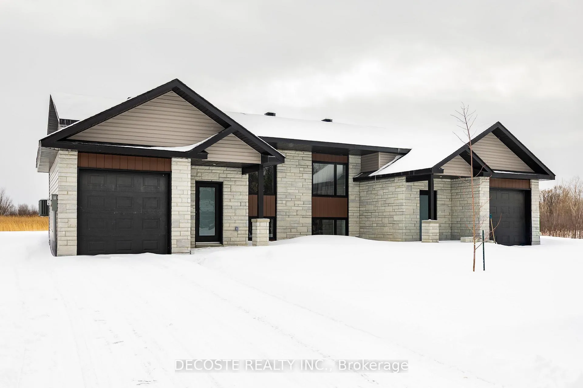 Photo 2 of 24 S Beech Street, South Glengarry, Lancaster — HOMEH