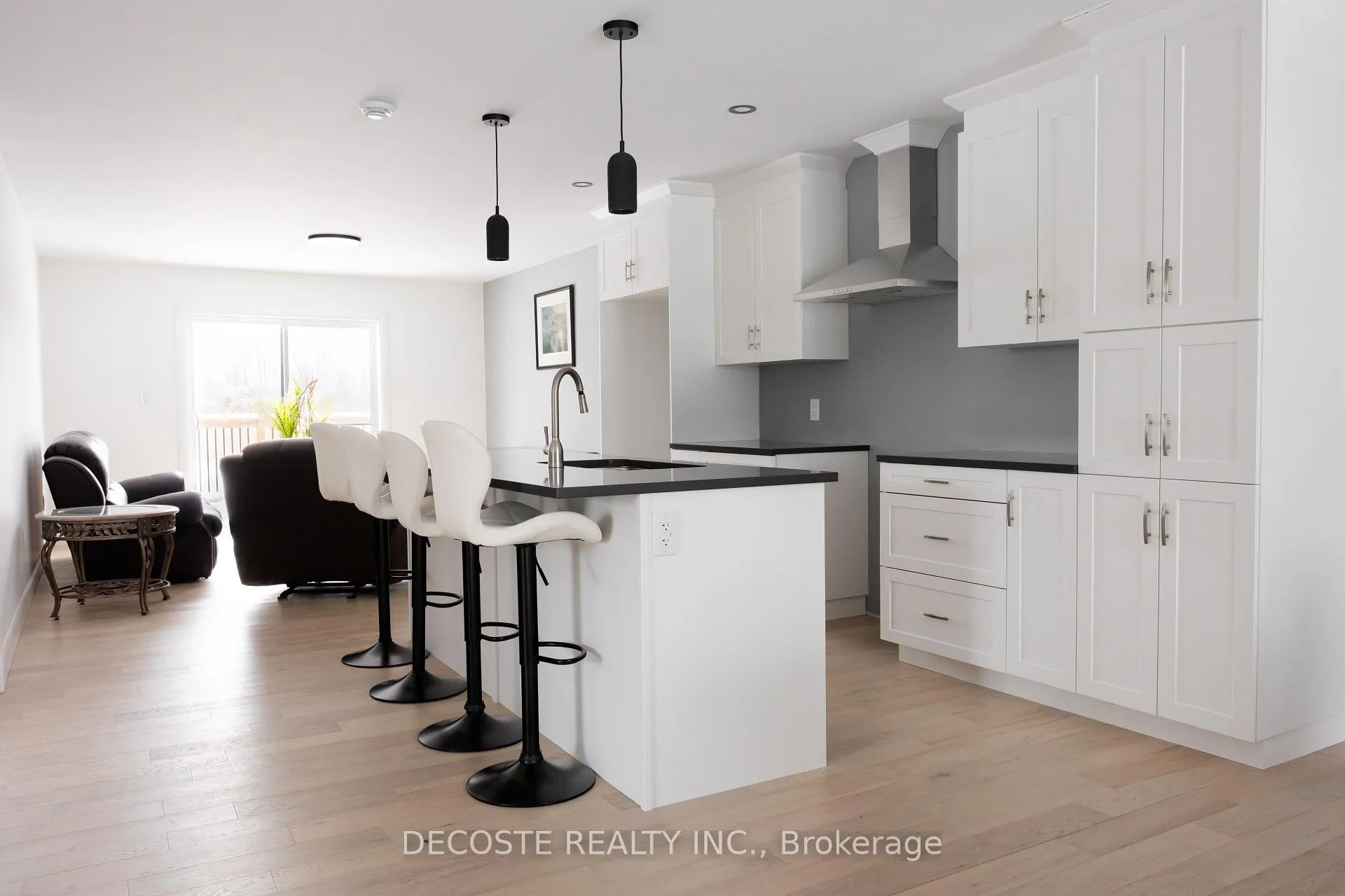 Photo 4 of 24 S Beech Street, South Glengarry, Lancaster — HOMEH