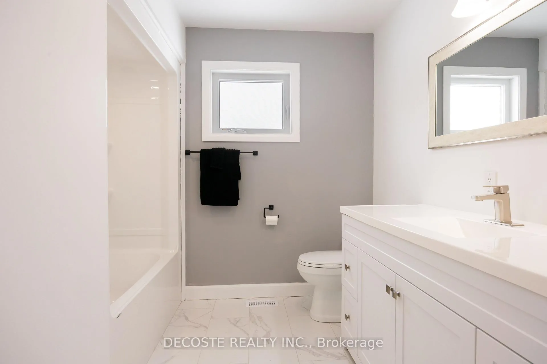 Photo 18 of 24 S Beech Street, South Glengarry, Lancaster — HOMEH