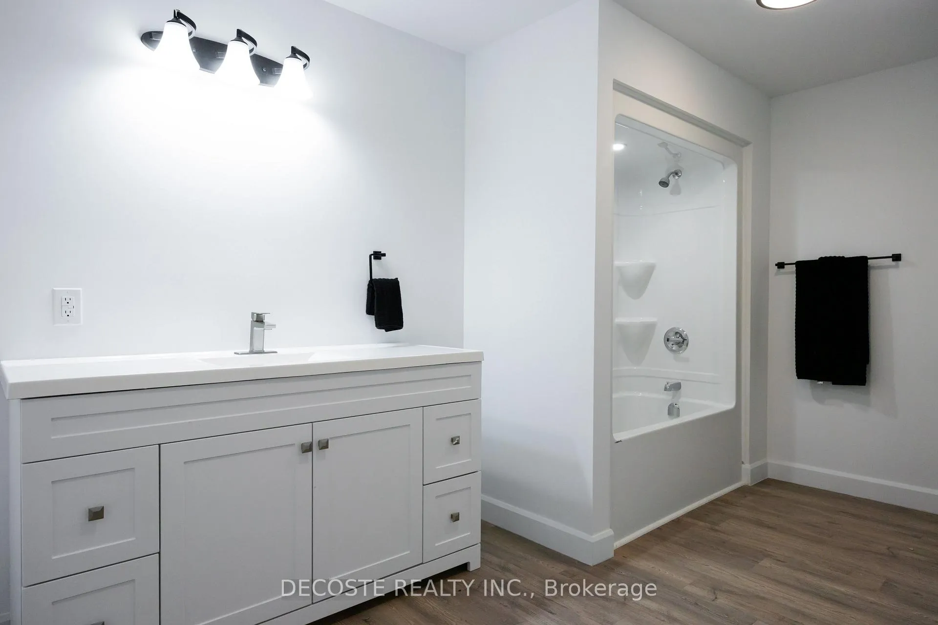 Photo 25 of 24 S Beech Street, South Glengarry, Lancaster — HOMEH