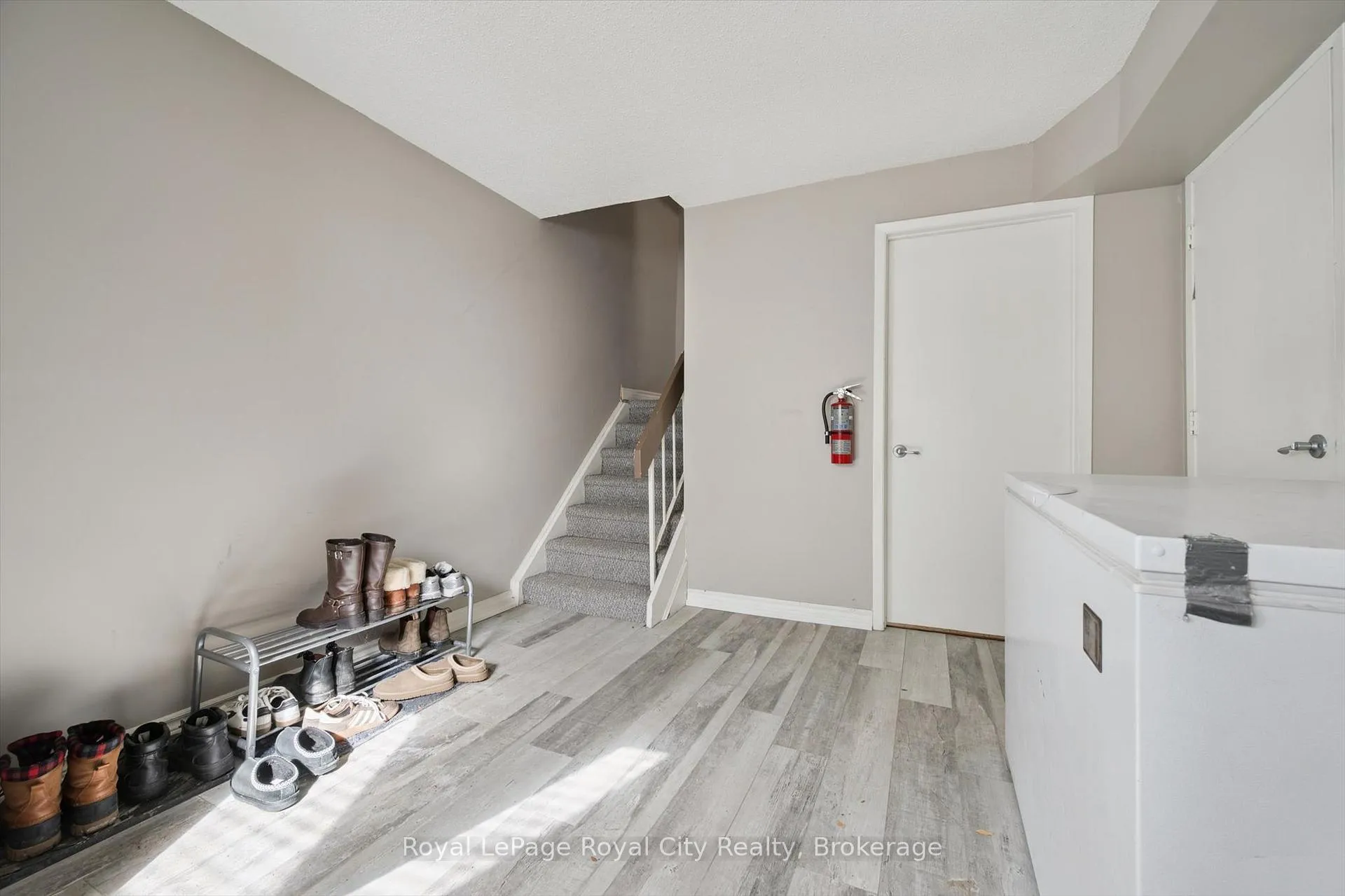 Photo 4 of Unit 31, 117 Janefield Avenue, Guelph, Dovercliffe Park/Old University — HOMEH