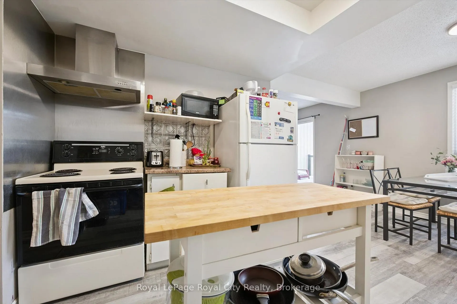 Photo 13 of Unit 31, 117 Janefield Avenue, Guelph, Dovercliffe Park/Old University — HOMEH