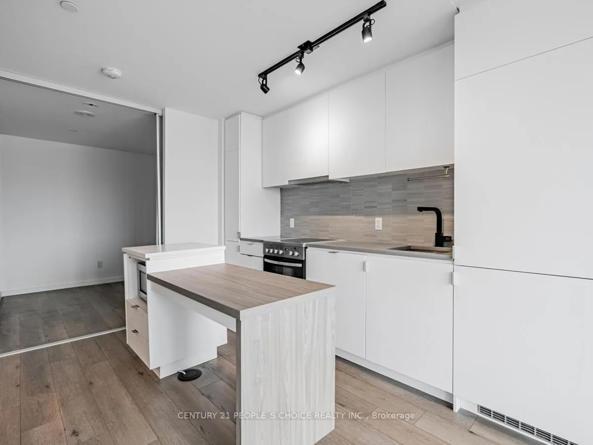 Photo 11 of Unit 523, 7 Smith Crescent, Etobicoke, Stonegate-Queensway — HOMEH