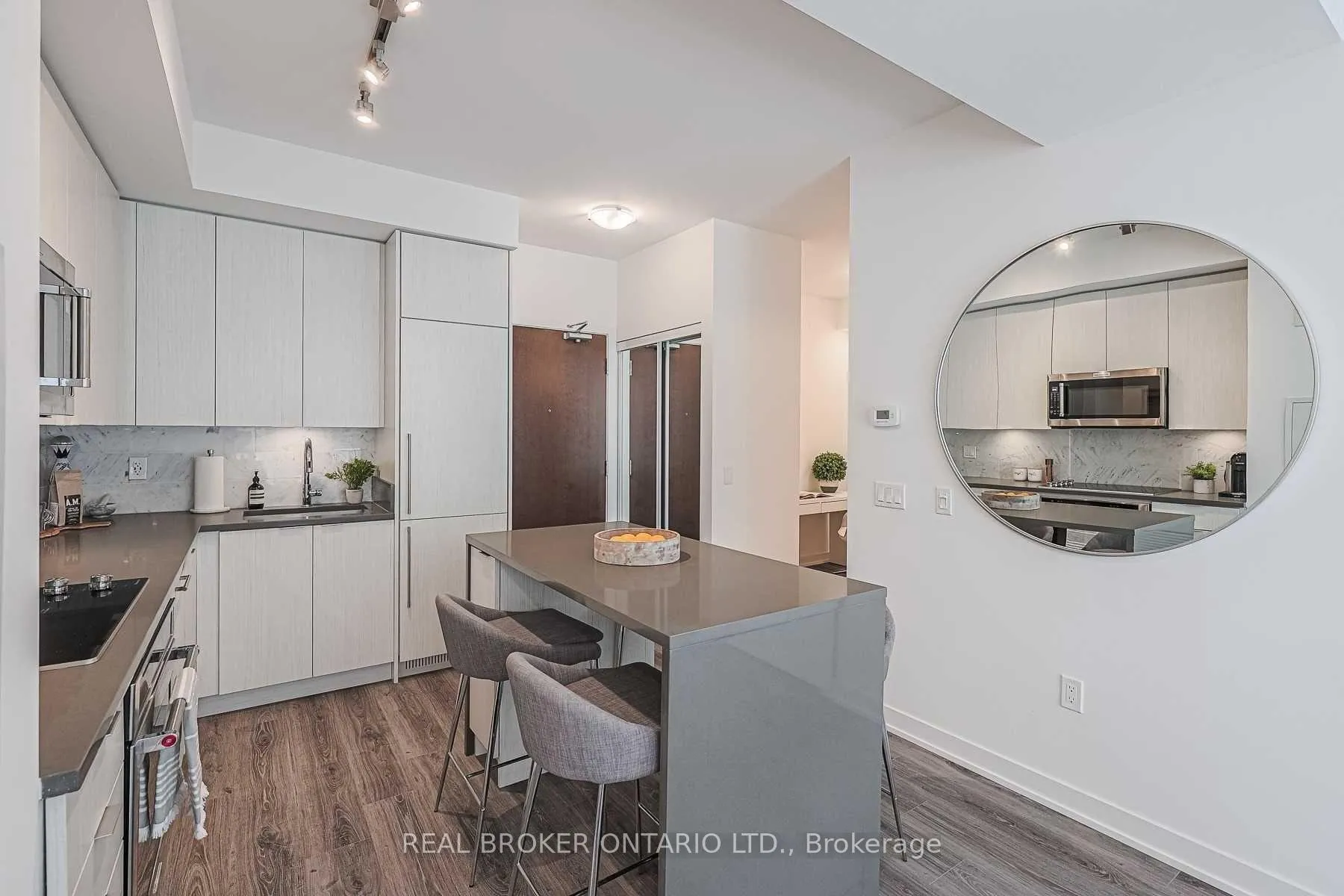 Photo 5 of Unit 617, 38 Iannuzzi Street, Toronto, Niagara — HOMEH