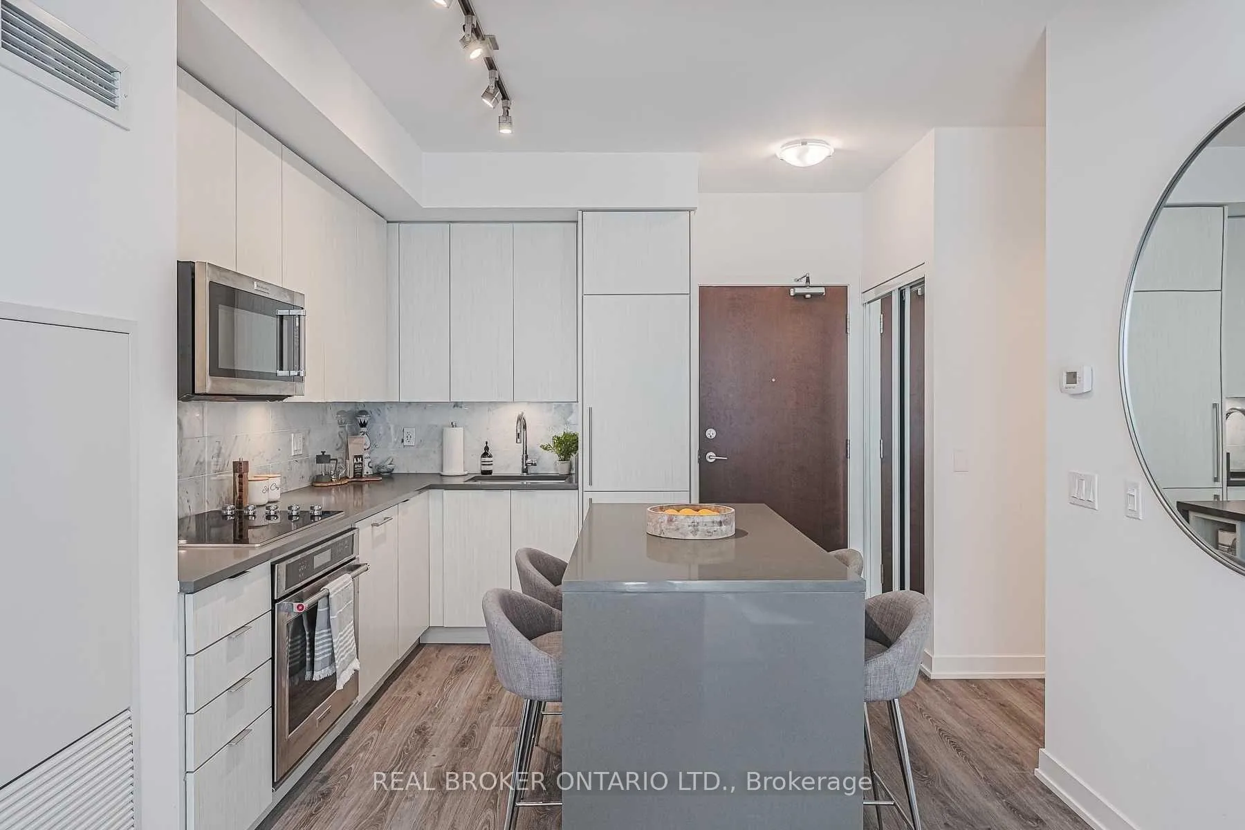 Photo 7 of Unit 617, 38 Iannuzzi Street, Toronto, Niagara — HOMEH