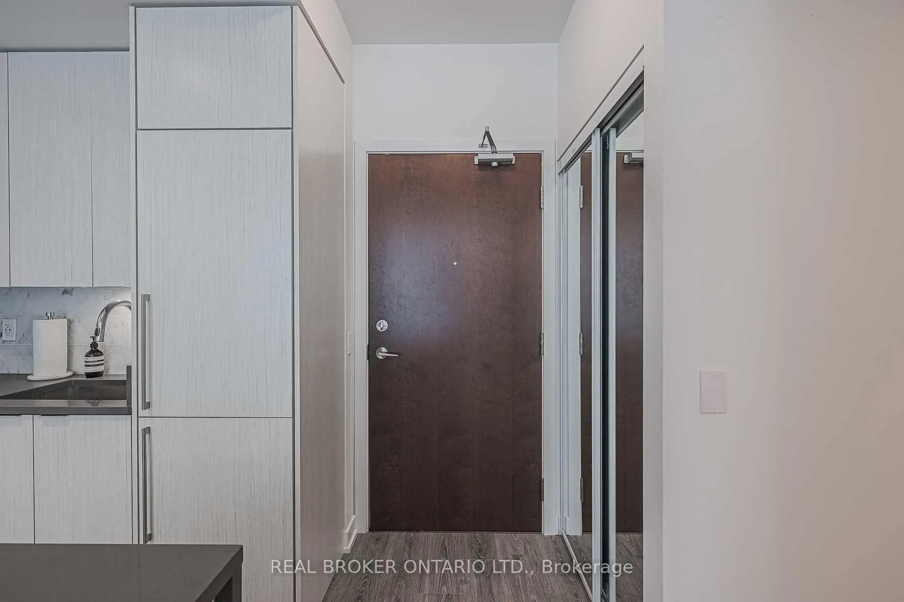Photo 10 of Unit 617, 38 Iannuzzi Street, Toronto, Niagara — HOMEH