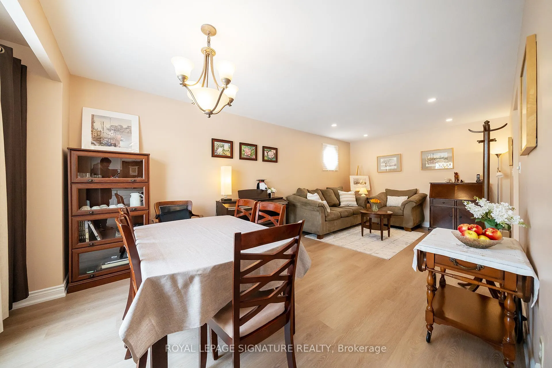Photo 8 of 545 Drummerhill Crescent, Waterloo — HOMEH