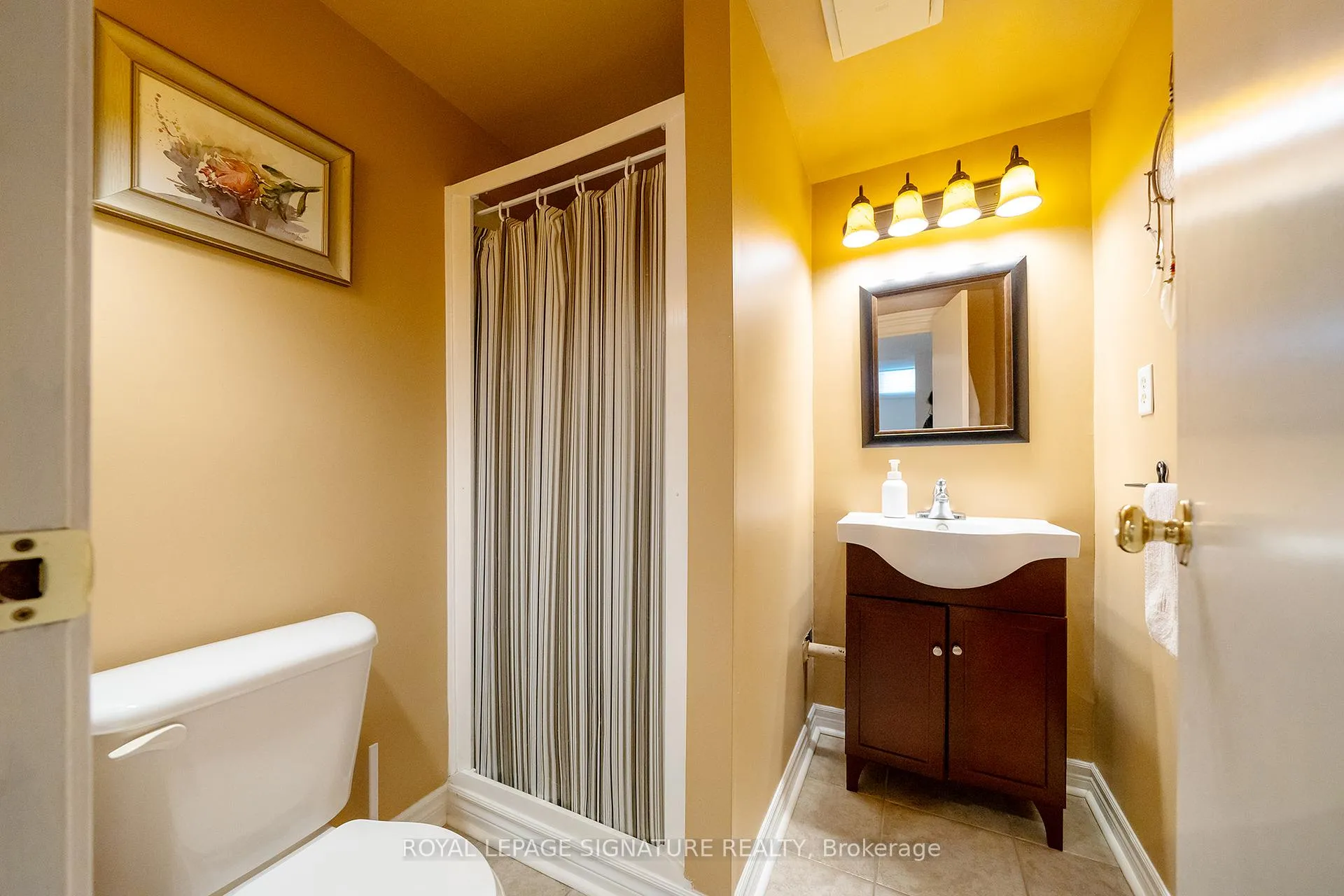 Photo 24 of 545 Drummerhill Crescent, Waterloo — HOMEH