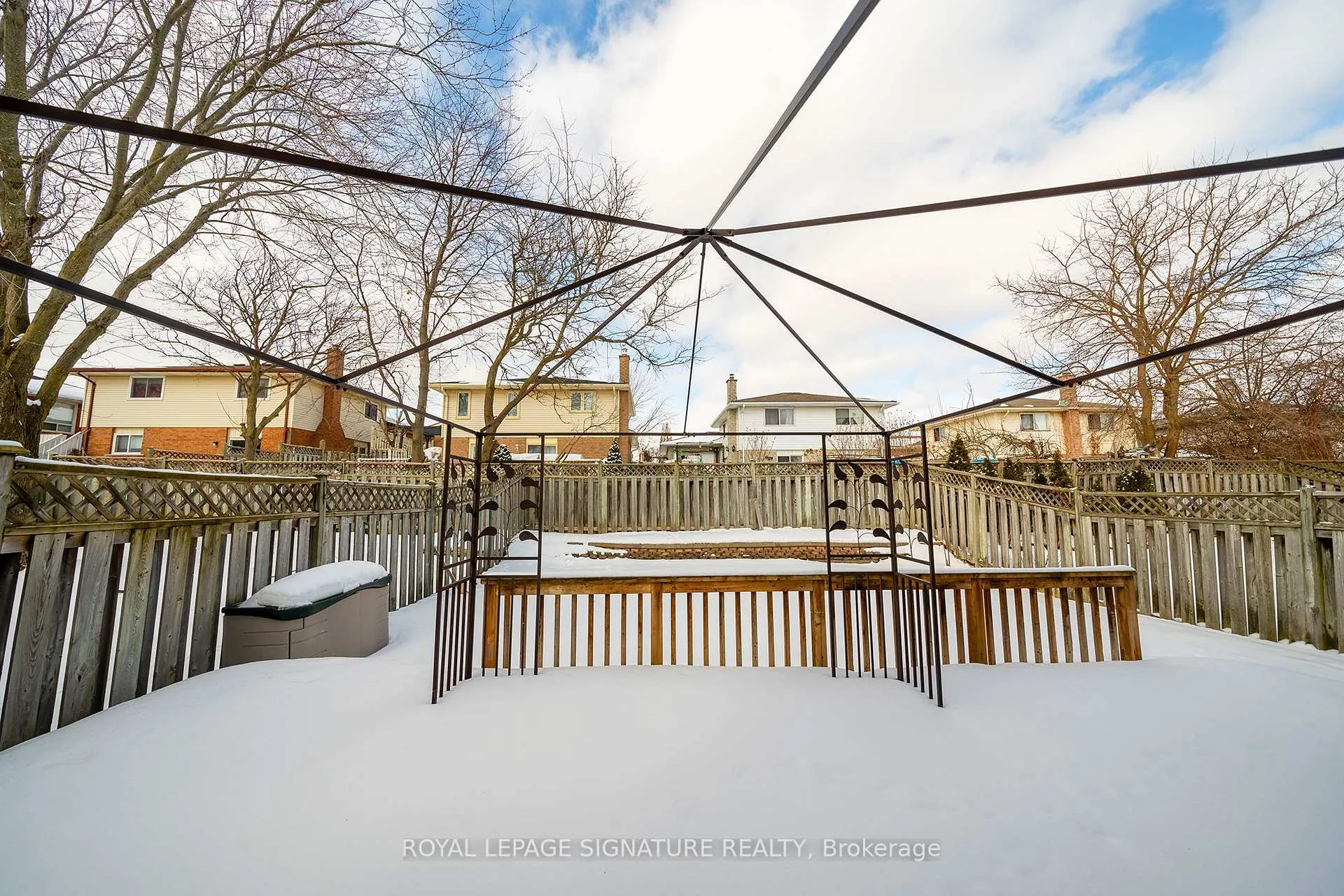 Photo 26 of 545 Drummerhill Crescent, Waterloo — HOMEH