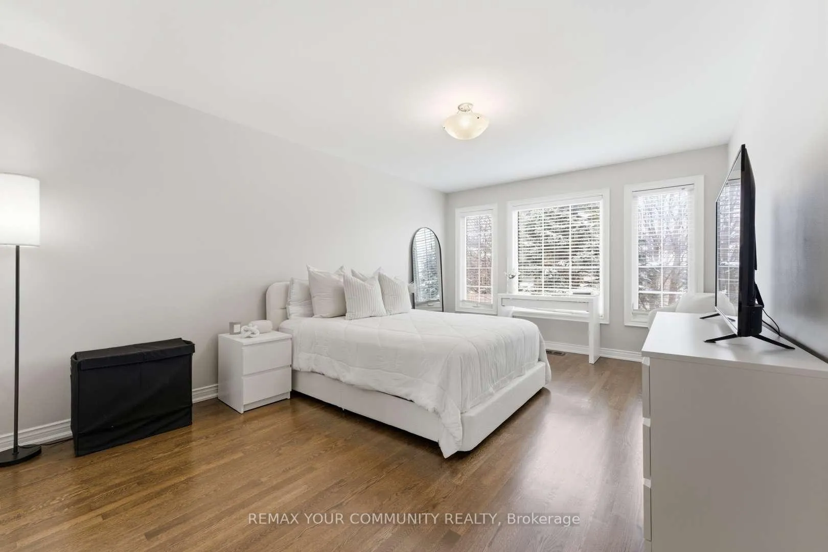 Photo 27 of 331 Kennedy Street W, Aurora, Aurora Highlands — HOMEH