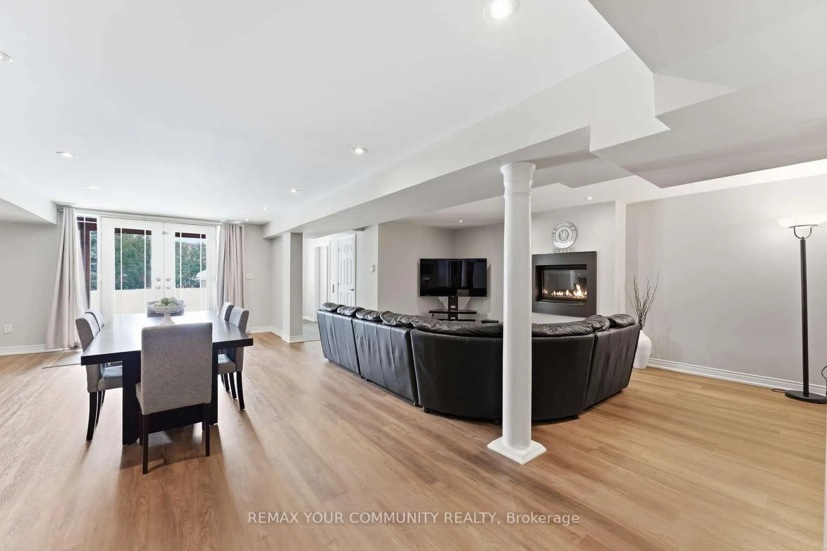 Photo 33 of 331 Kennedy Street W, Aurora, Aurora Highlands — HOMEH
