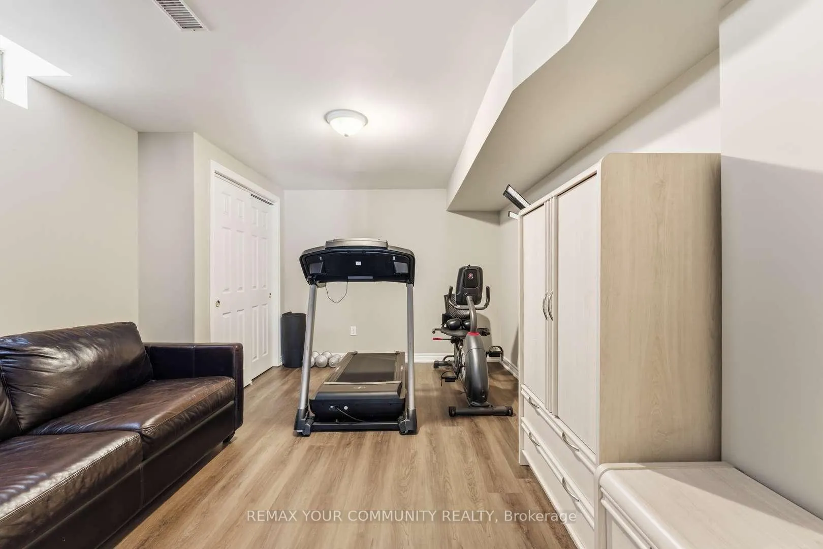 Photo 40 of 331 Kennedy Street W, Aurora, Aurora Highlands — HOMEH