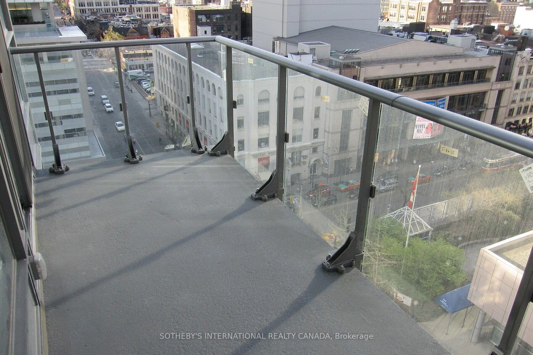Photo 13 of Unit 1102, 8 Mercer Street, Toronto, Waterfront Communities — HOMEH