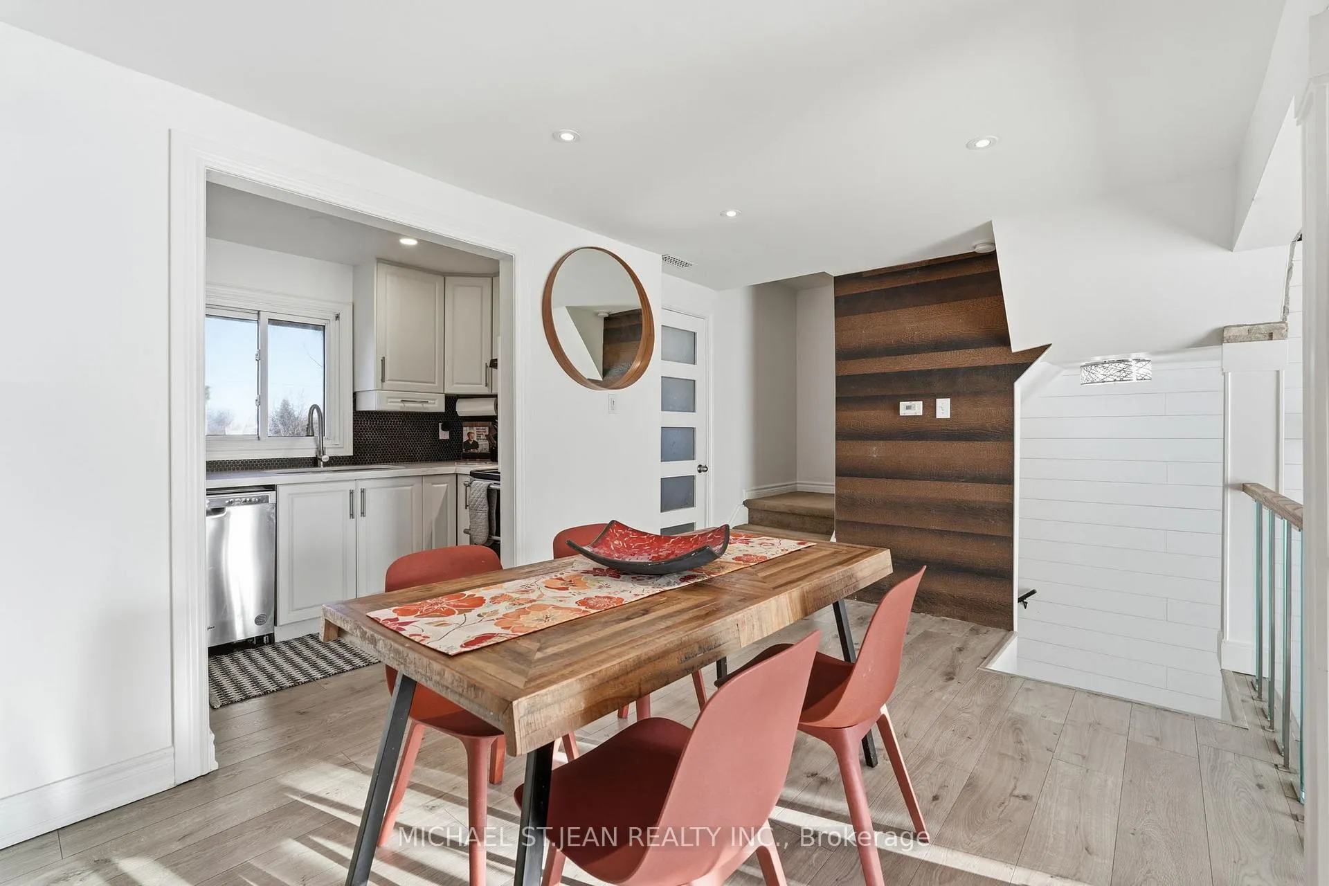 Photo 13 of Unit 43, 23 Watsons Lane, Hamilton, Dundas — HOMEH