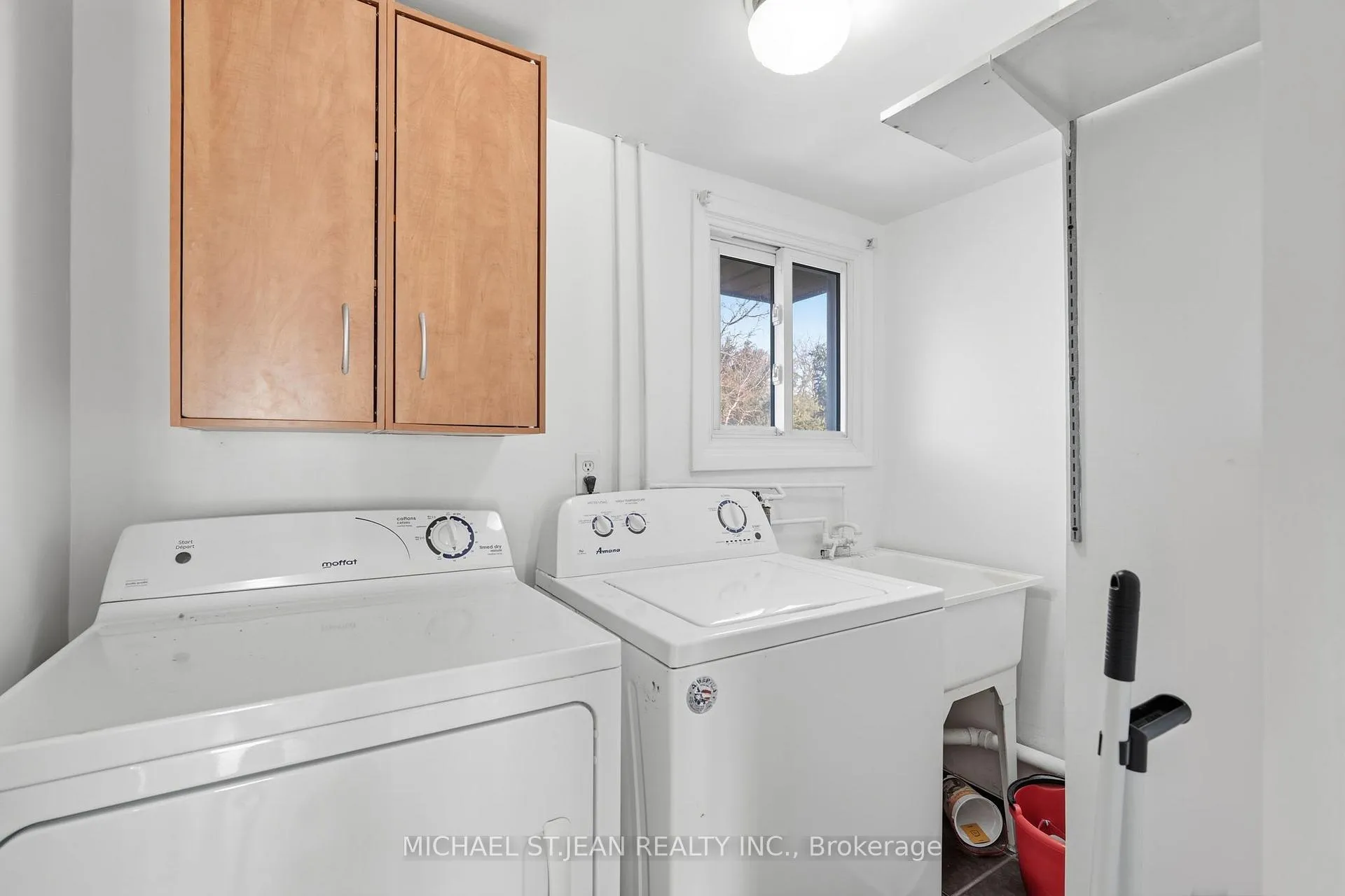 Photo 18 of Unit 43, 23 Watsons Lane, Hamilton, Dundas — HOMEH