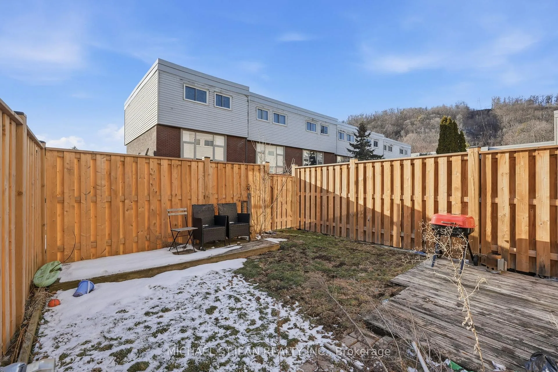 Photo 34 of Unit 43, 23 Watsons Lane, Hamilton, Dundas — HOMEH