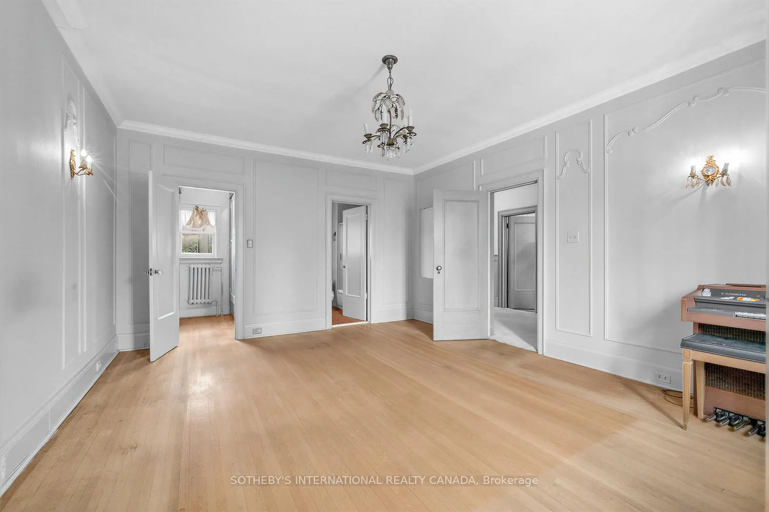 Photo 19 of 10 Gardiner Road, Toronto, Forest Hill South — HOMEH