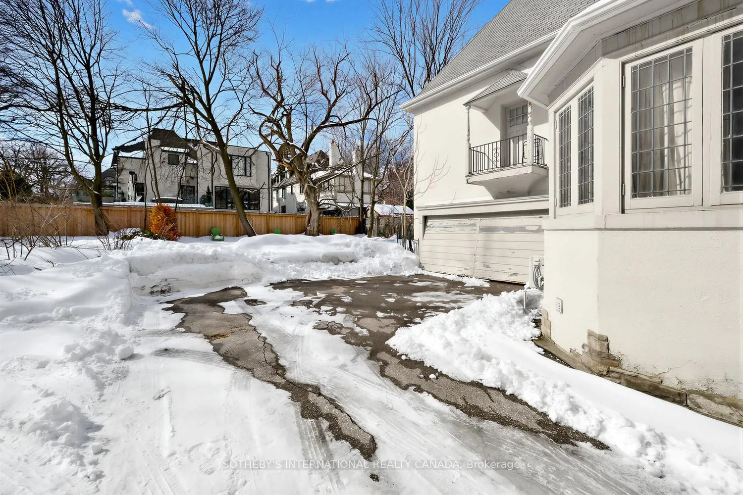 Photo 38 of 10 Gardiner Road, Toronto, Forest Hill South — HOMEH