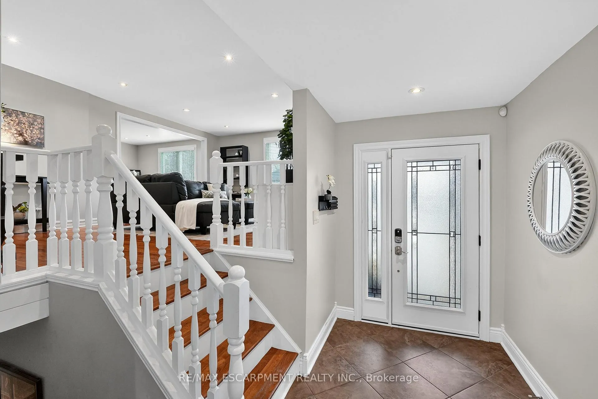 Photo 3 of 16 Samuel Road, Grimsby, Grimsby Beach — HOMEH