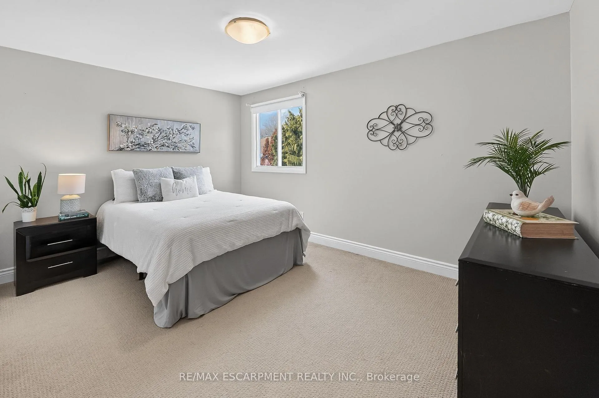 Photo 11 of 16 Samuel Road, Grimsby, Grimsby Beach — HOMEH