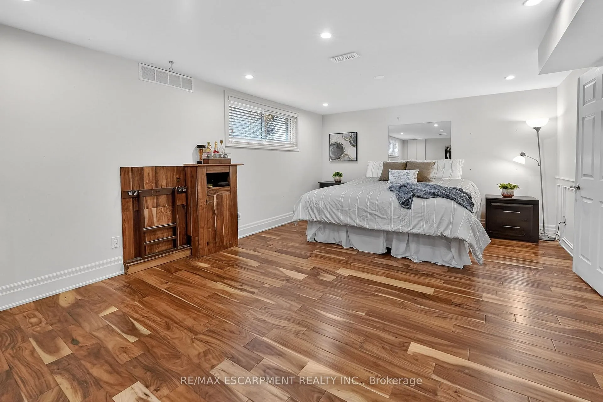Photo 20 of 16 Samuel Road, Grimsby, Grimsby Beach — HOMEH