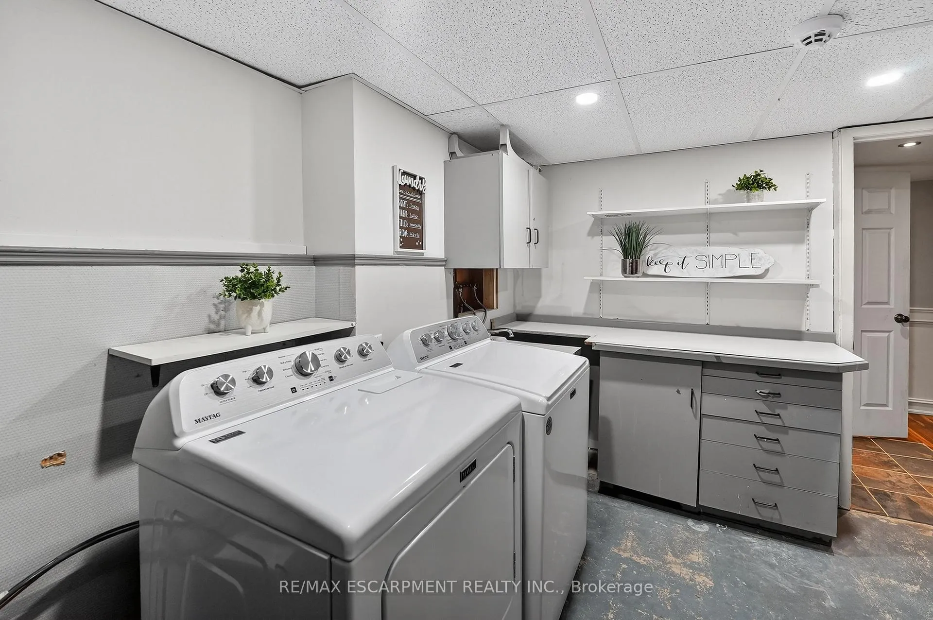 Photo 23 of 16 Samuel Road, Grimsby, Grimsby Beach — HOMEH