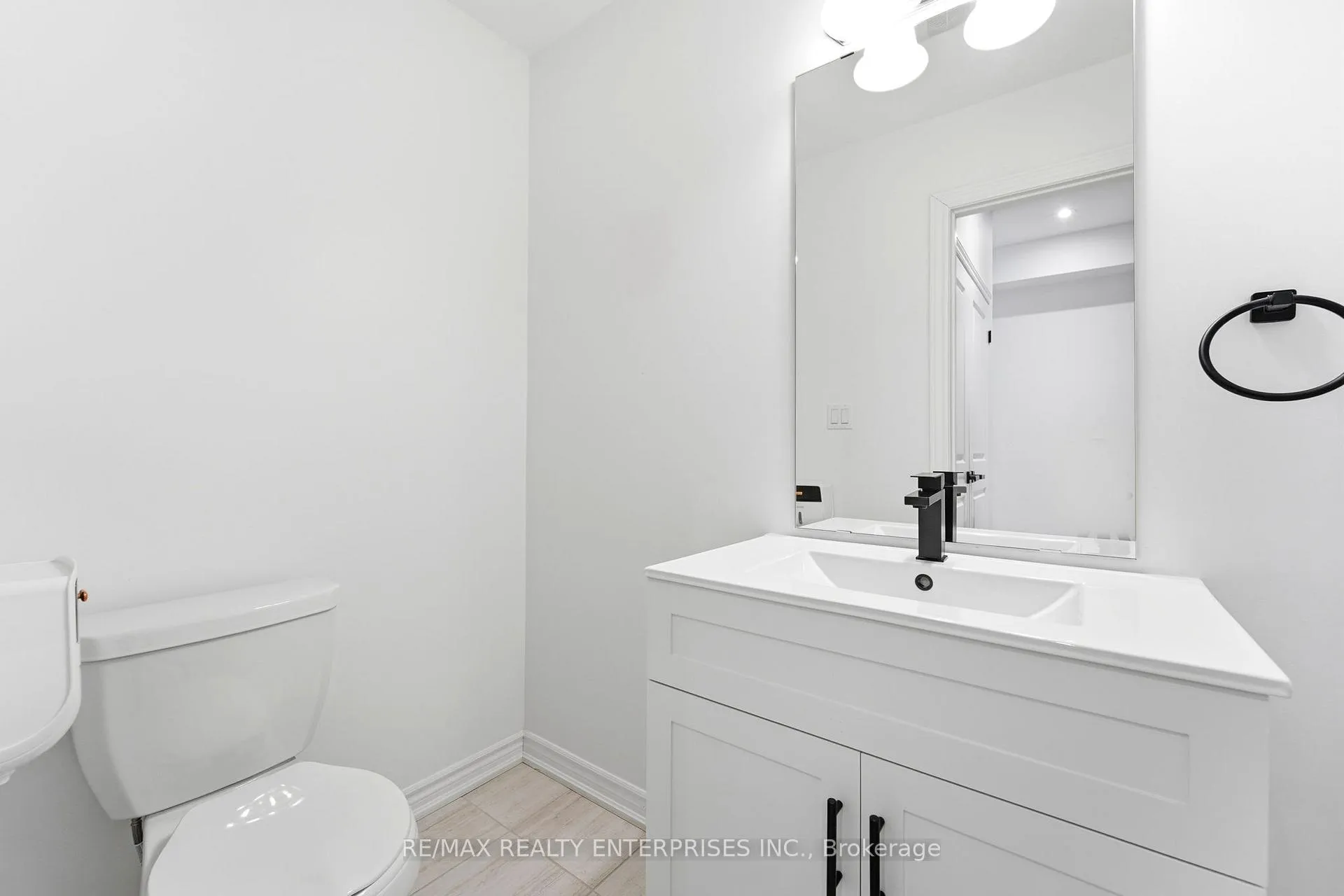 Photo 7 of Unit Upper, 414 Okanagan Path, Oshawa, Donevan — HOMEH