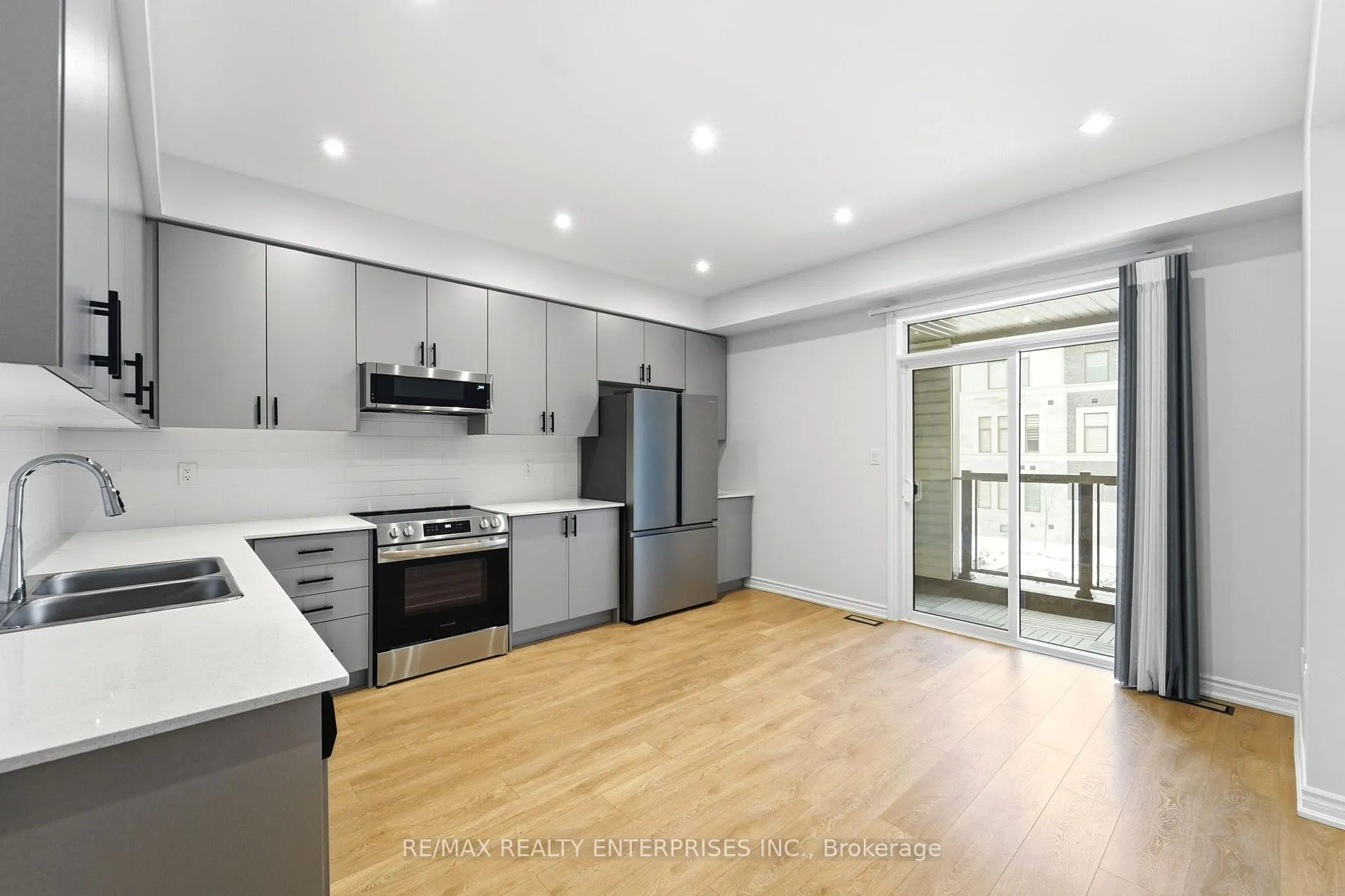 Photo 10 of Unit Upper, 414 Okanagan Path, Oshawa, Donevan — HOMEH
