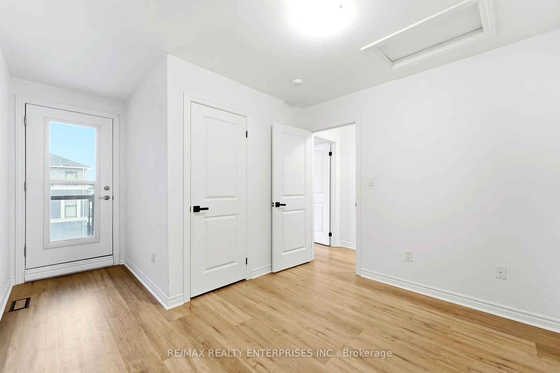 Photo 19 of Unit Upper, 414 Okanagan Path, Oshawa, Donevan — HOMEH