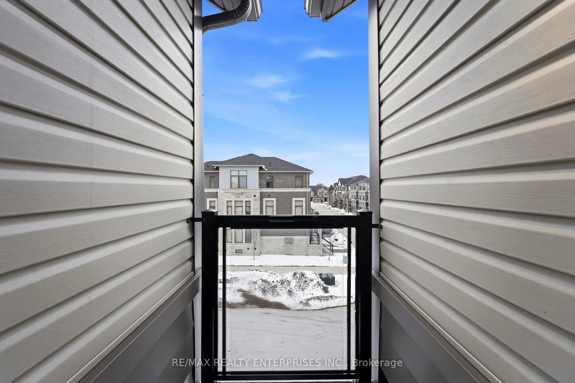 Photo 20 of Unit Upper, 414 Okanagan Path, Oshawa, Donevan — HOMEH