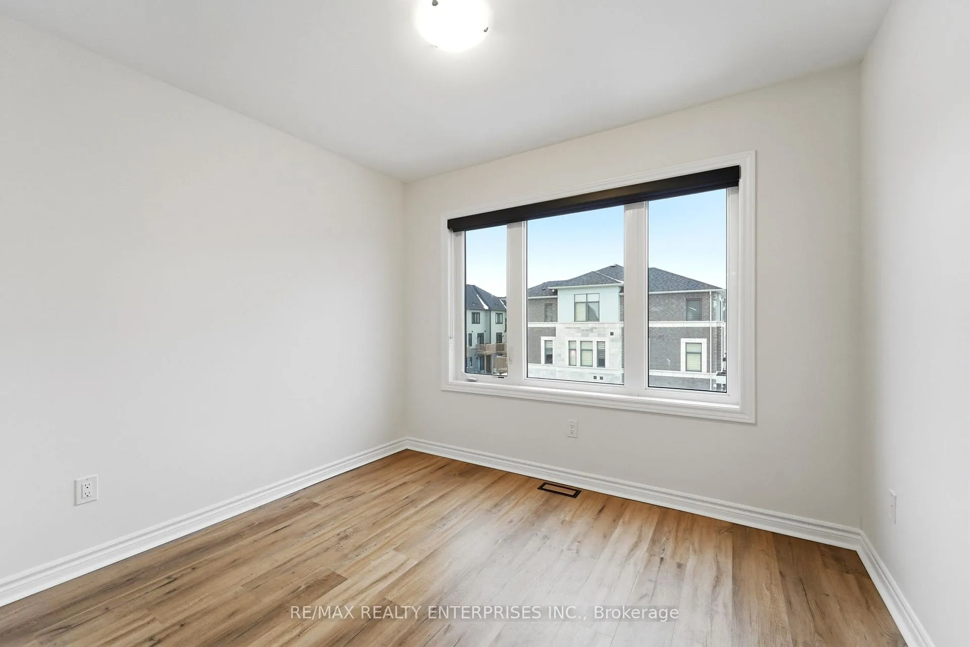 Photo 21 of Unit Upper, 414 Okanagan Path, Oshawa, Donevan — HOMEH