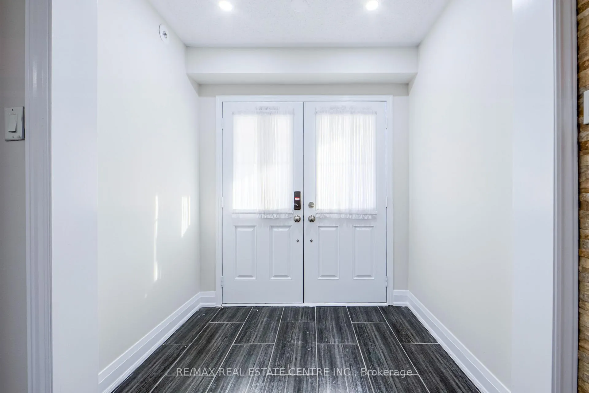 Photo 3 of 299 Dymott Avenue, Milton, Harrison — HOMEH