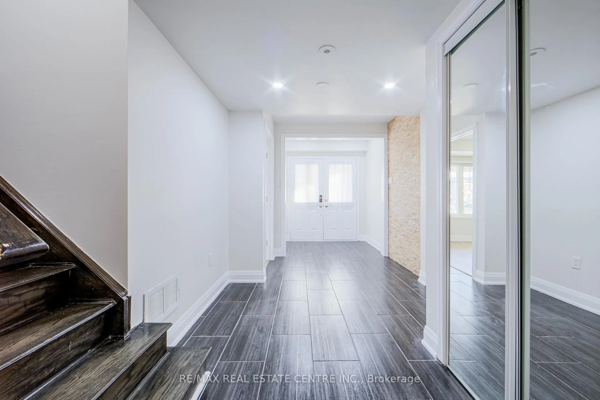 Photo 6 of 299 Dymott Avenue, Milton, Harrison — HOMEH