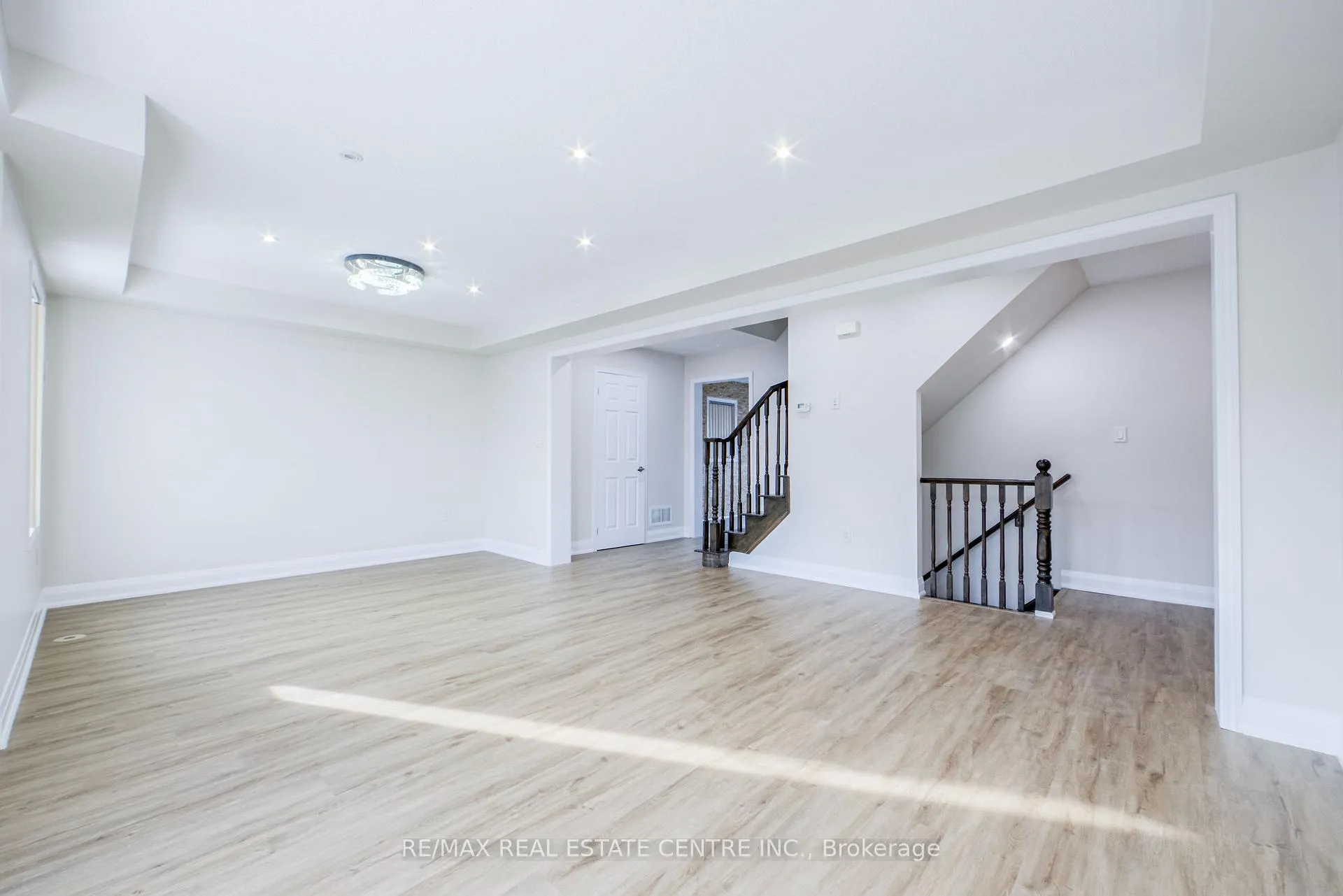 Photo 11 of 299 Dymott Avenue, Milton, Harrison — HOMEH