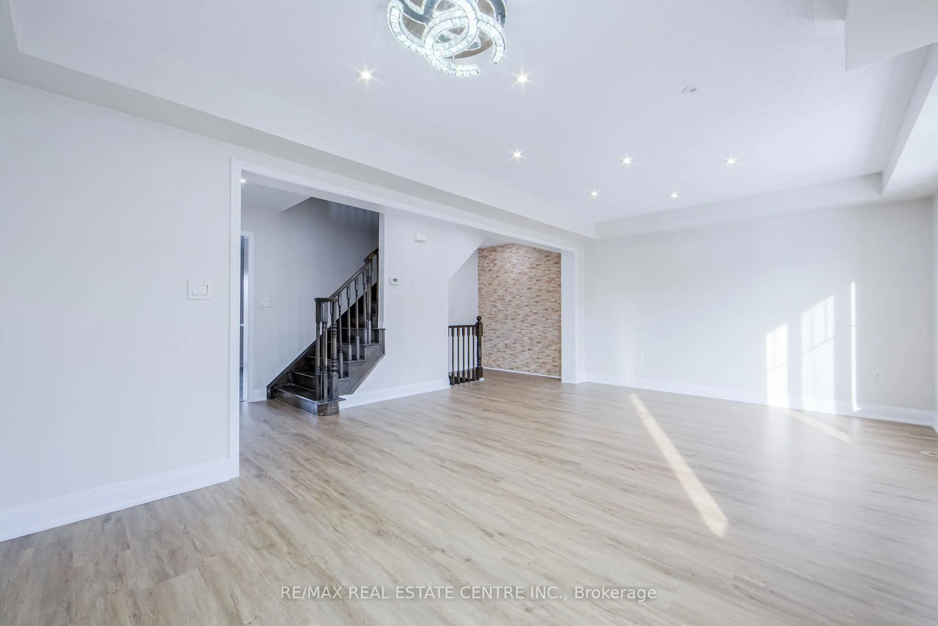 Photo 12 of 299 Dymott Avenue, Milton, Harrison — HOMEH