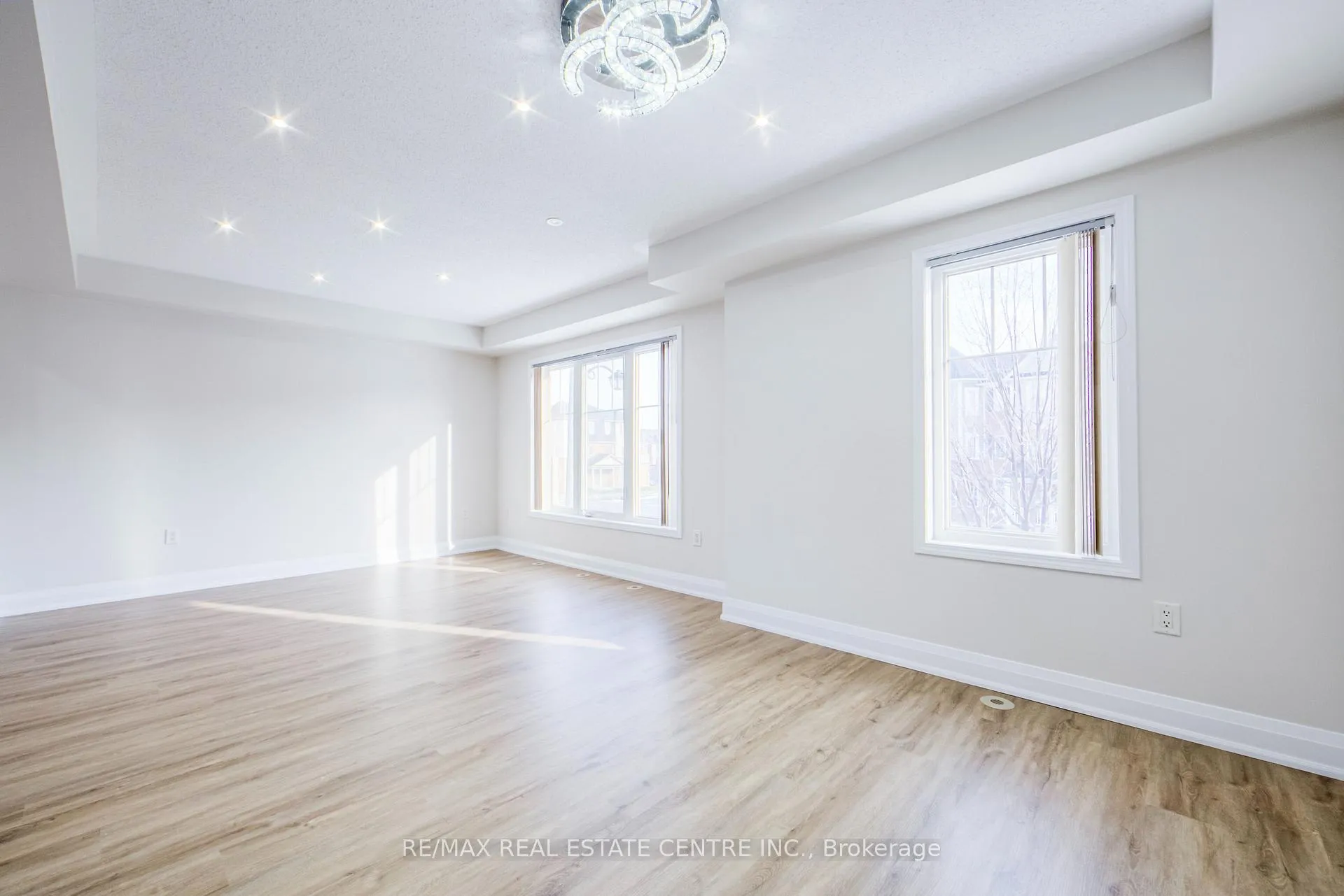 Photo 13 of 299 Dymott Avenue, Milton, Harrison — HOMEH