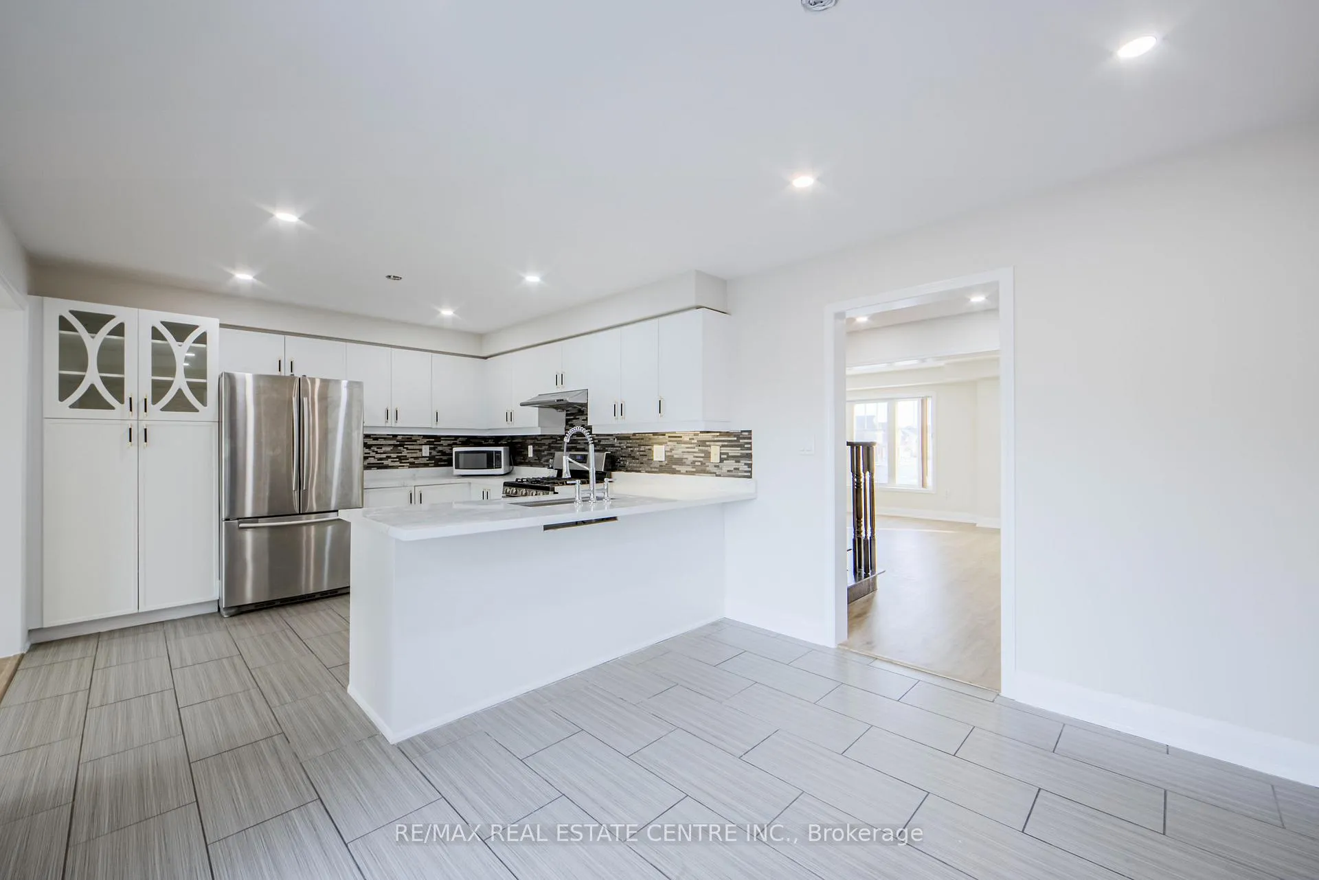 Photo 16 of 299 Dymott Avenue, Milton, Harrison — HOMEH