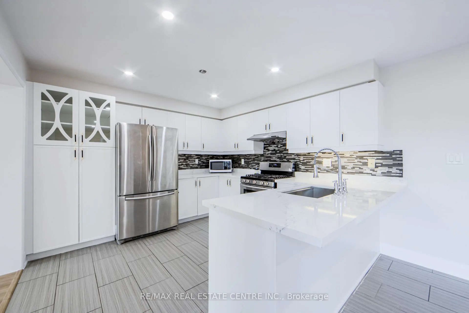 Photo 17 of 299 Dymott Avenue, Milton, Harrison — HOMEH