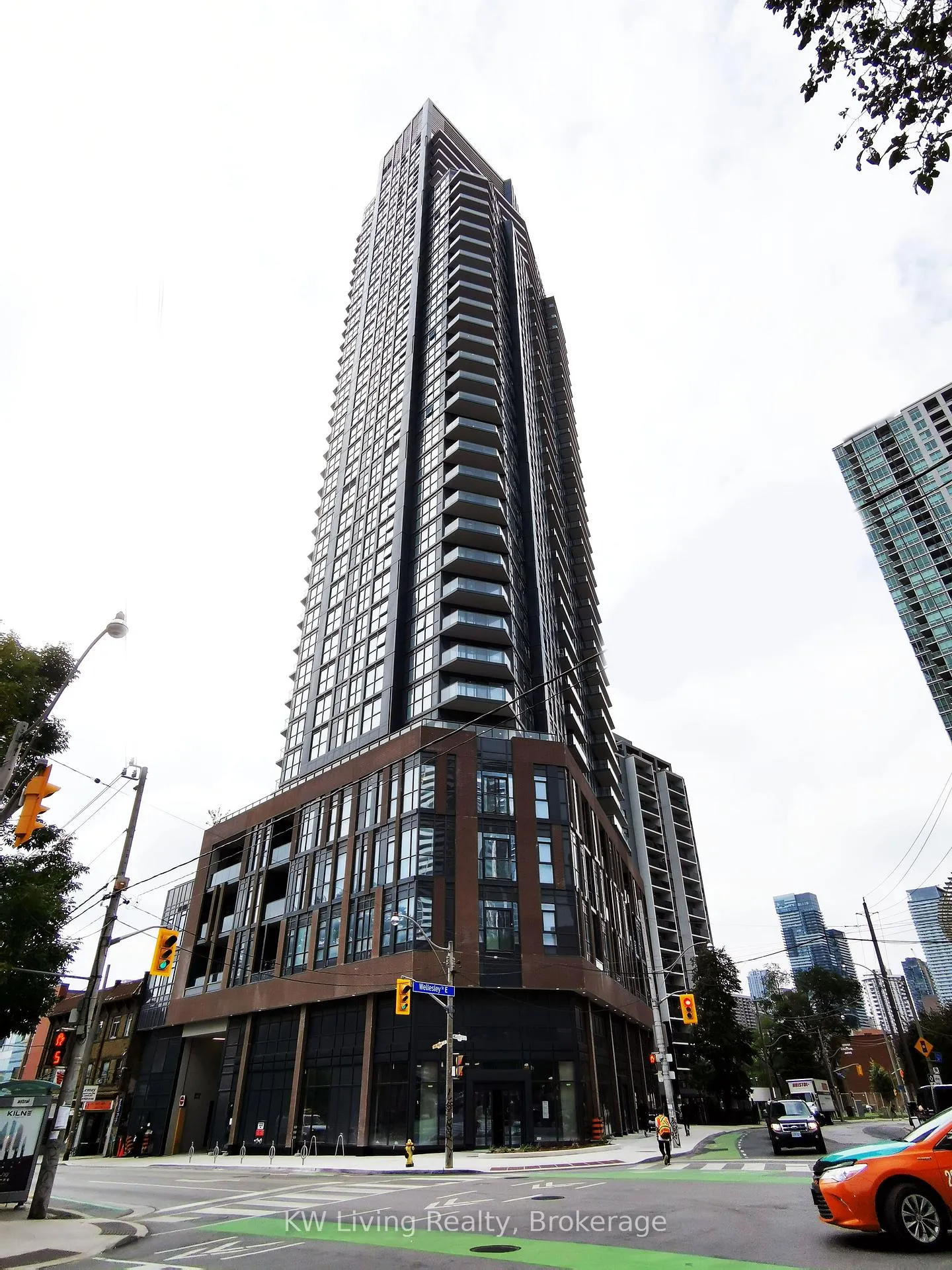 Front of Unit 2906, 159 Wellesley Street E